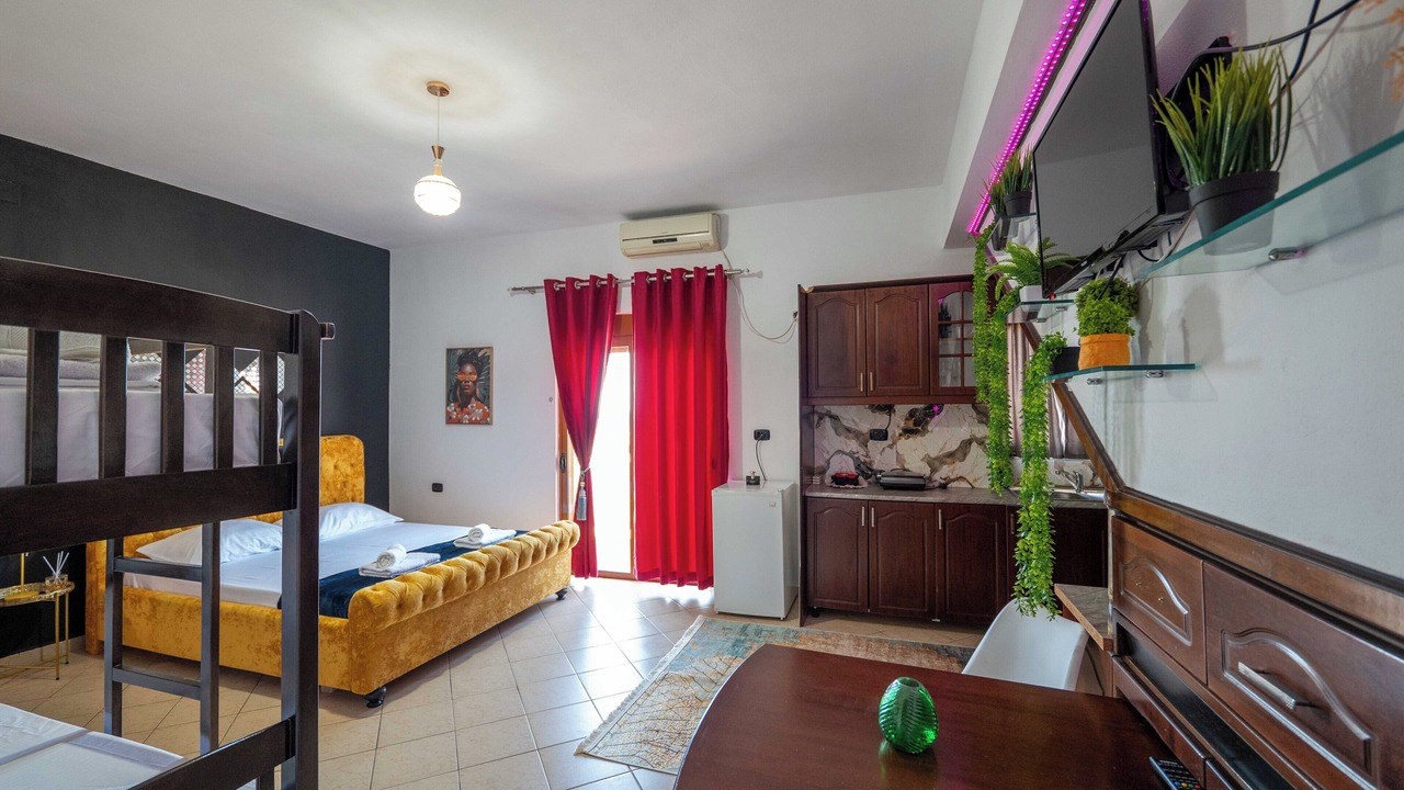 Photo of Bedroom in Ksamil