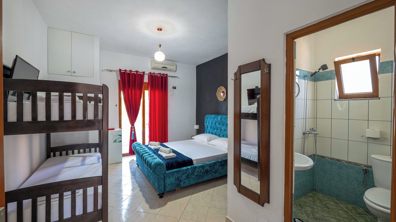 Photo of Bedroom in Ksamil