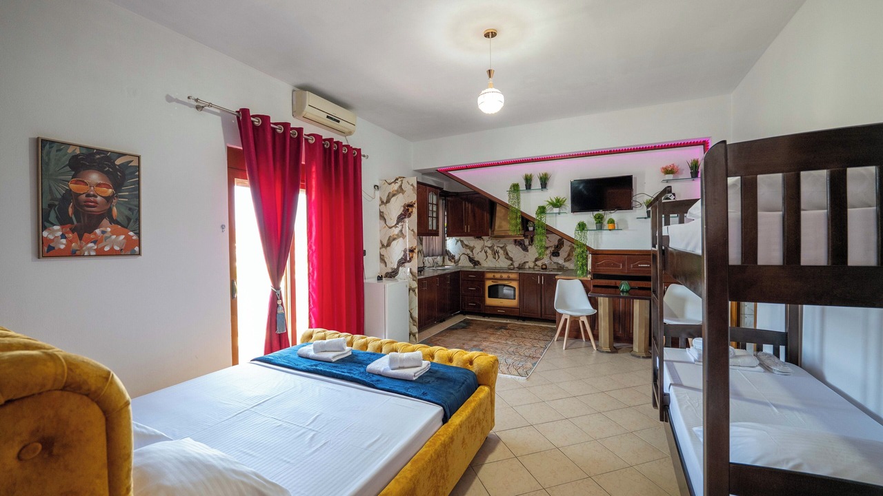 Photo of Bedroom in Ksamil