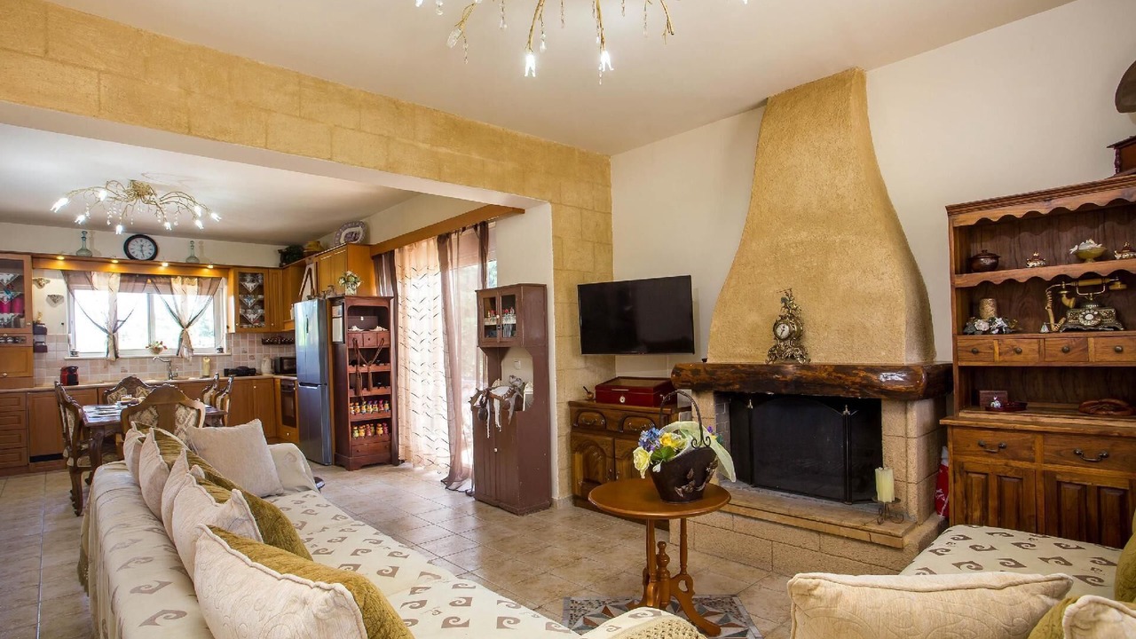 Photo of Livingroom in Theologos