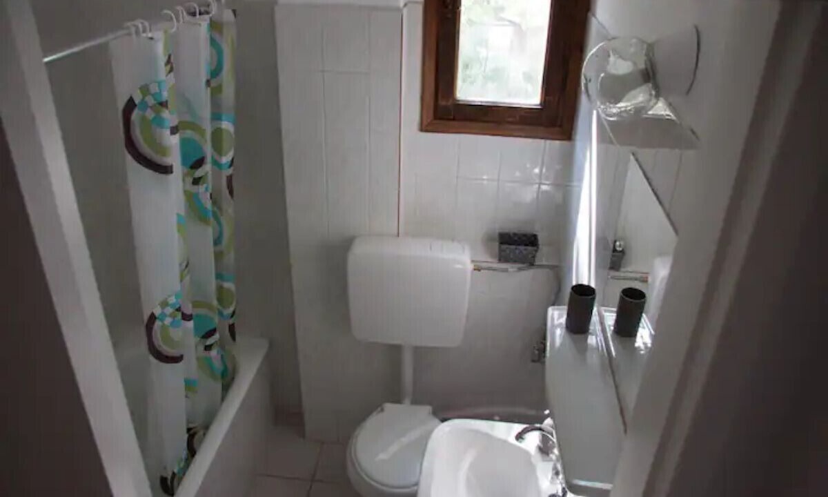 Photo of Bathroom in Edipsos