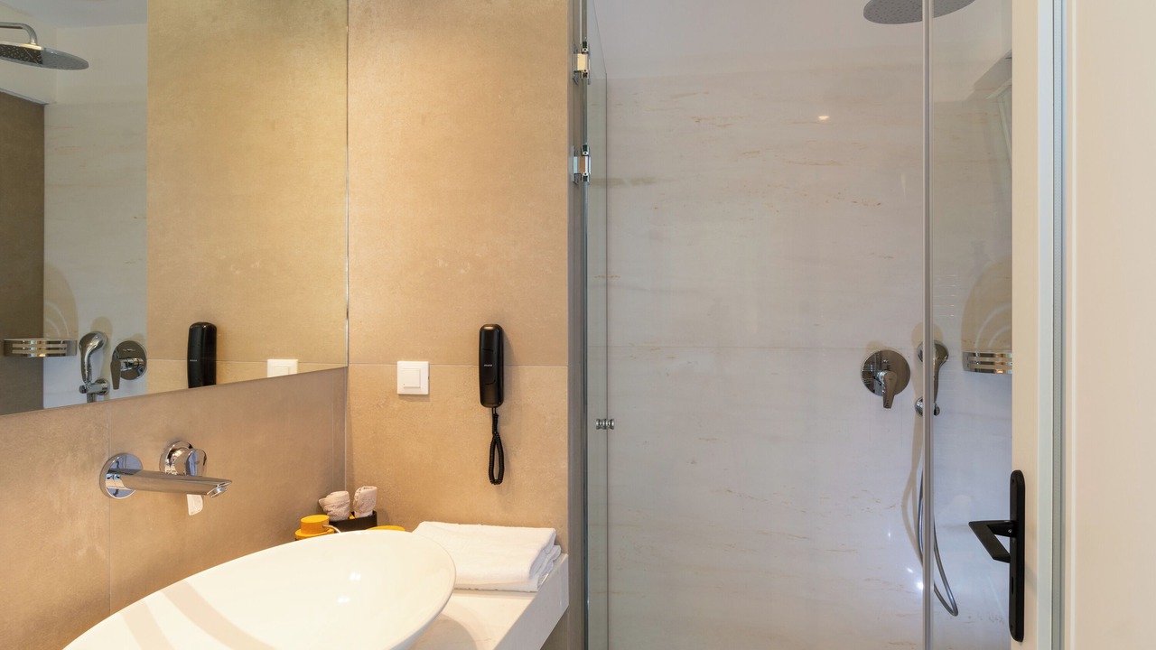 Photo of Bathroom in Agios Nikolaos Town