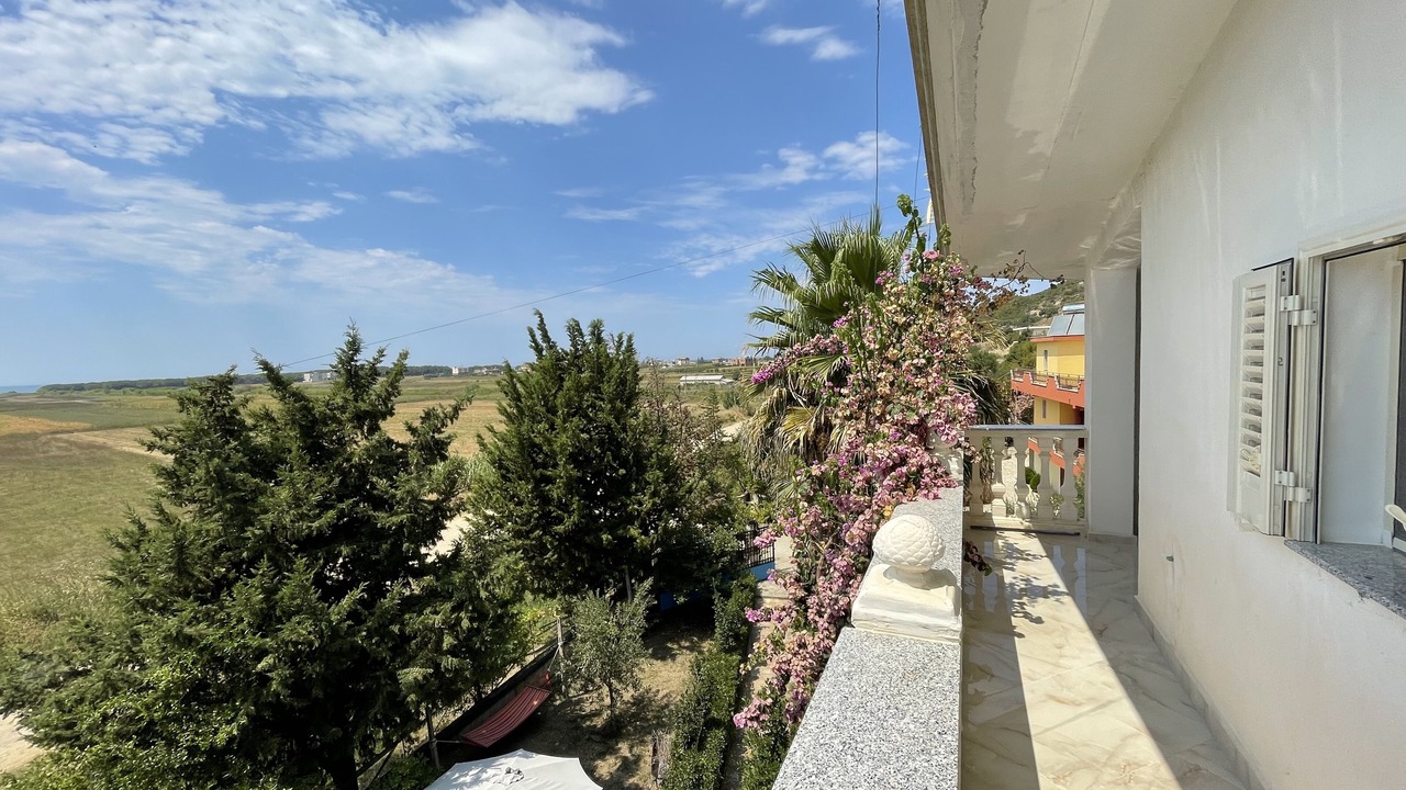 Photo of Patio Balcony in Spille