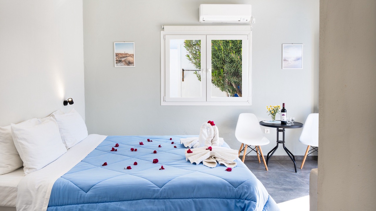Photo of Bedroom in Perissa