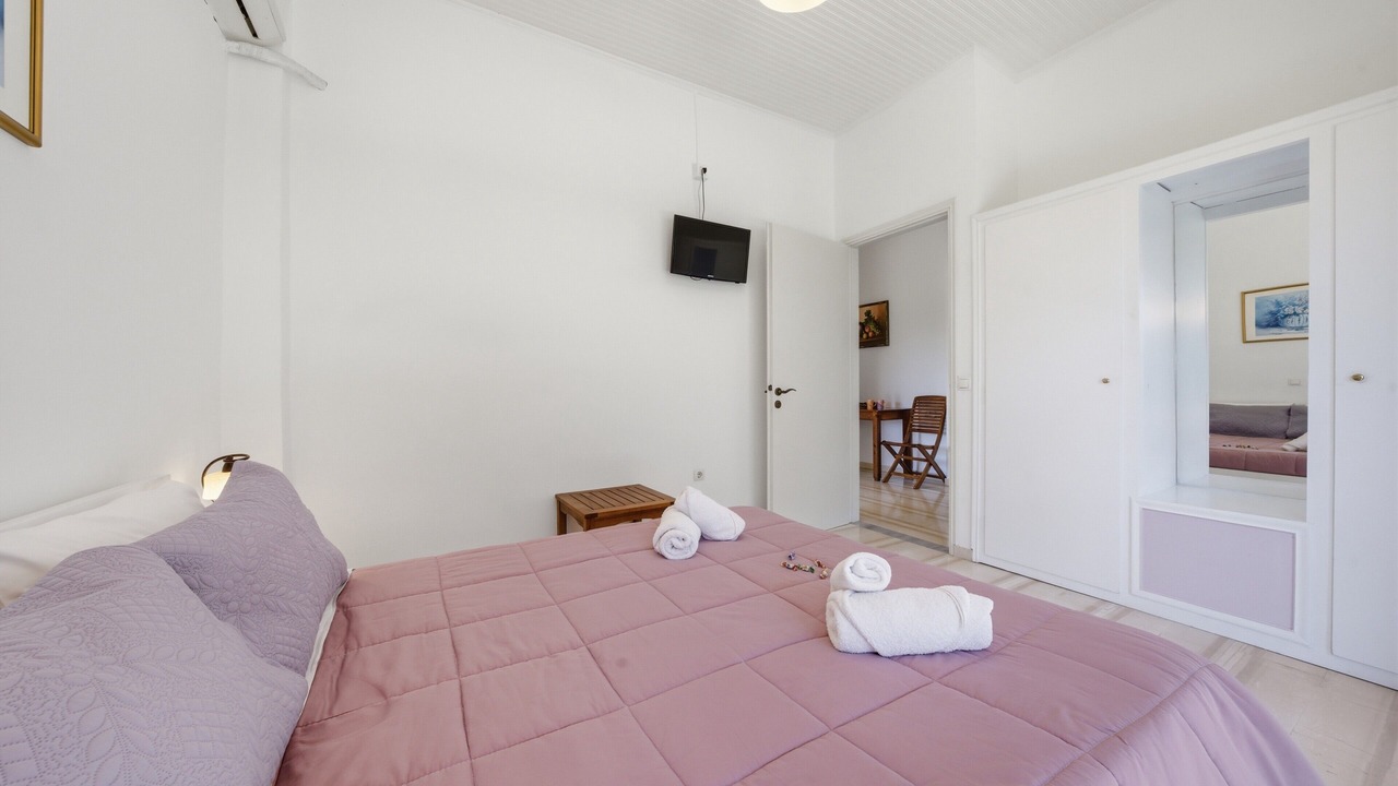 Photo of Bedroom in Lefkimmi