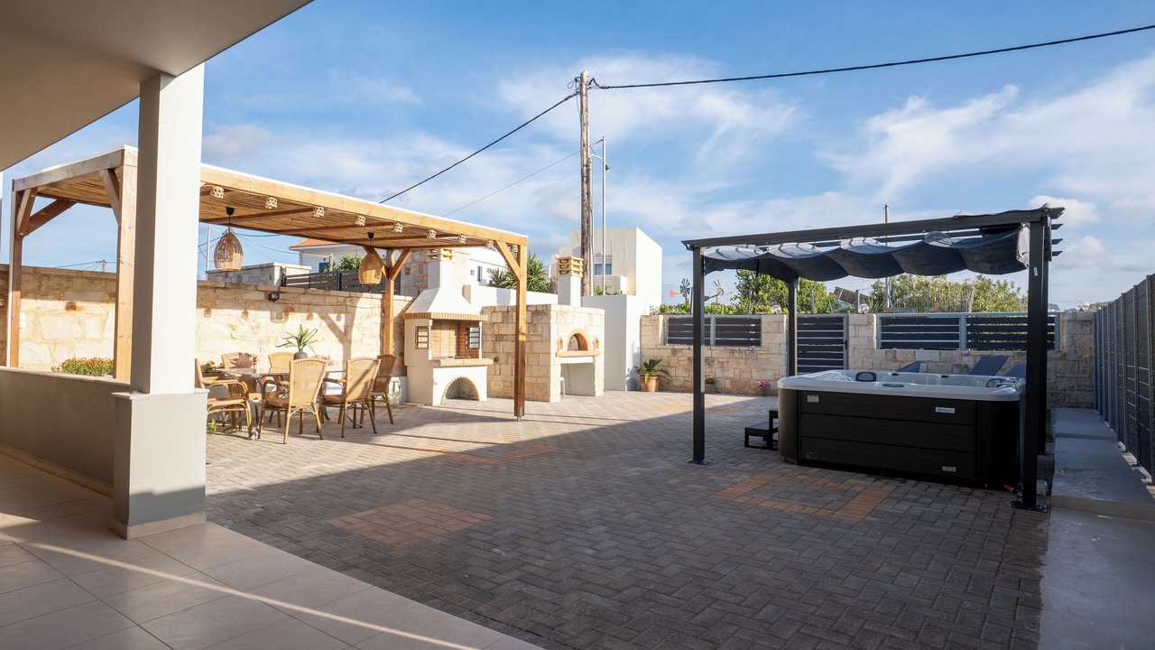Photo of Patio Balcony in Anissaras