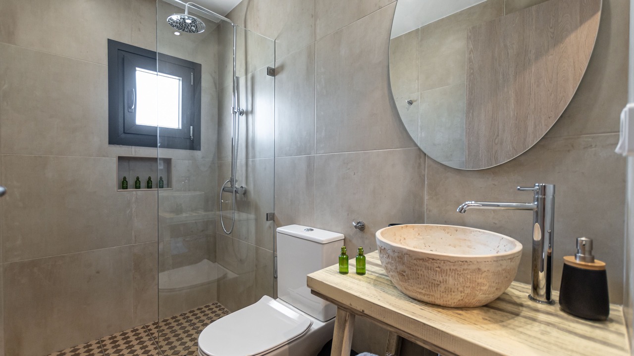 Photo of Bathroom in Naxos