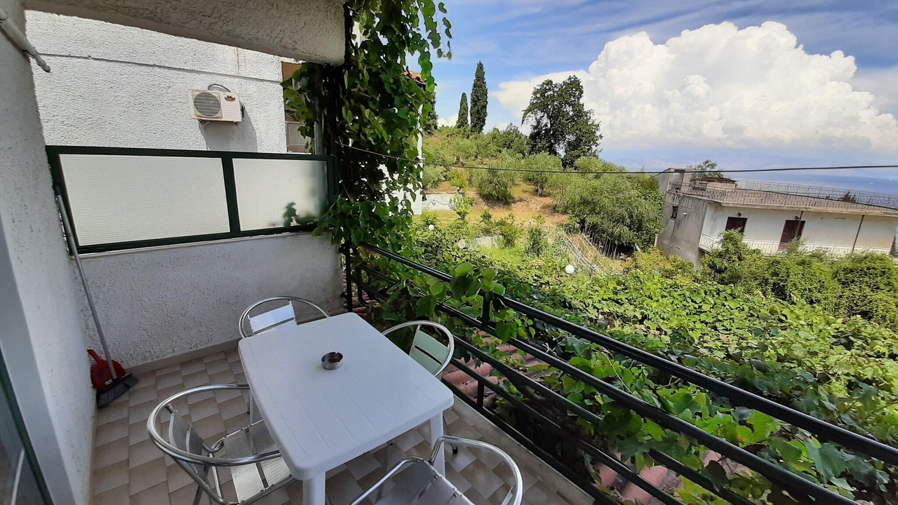 Photo of Patio Balcony in Dafnata