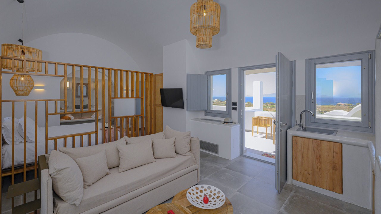Photo of Bedroom in Oia