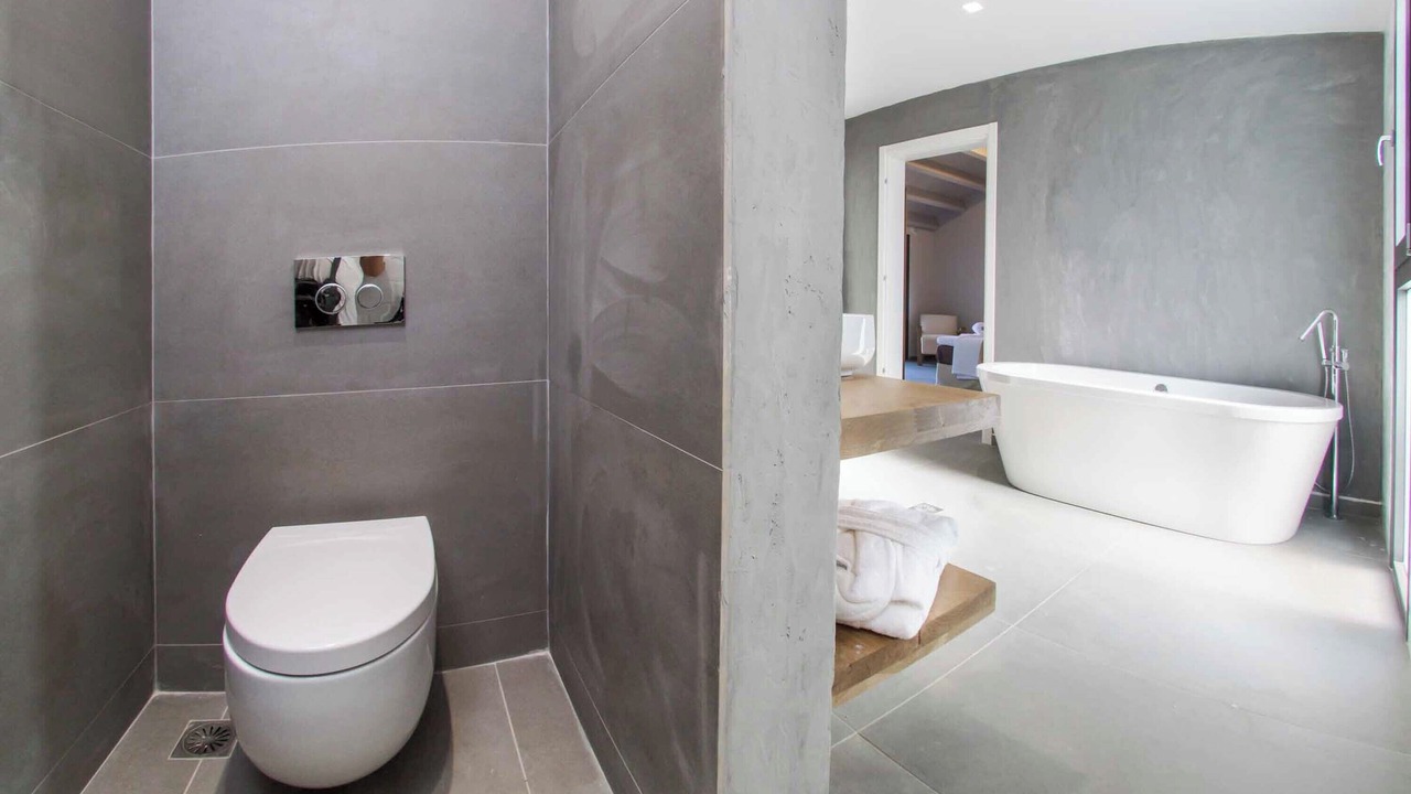Photo of Bathroom in Skala