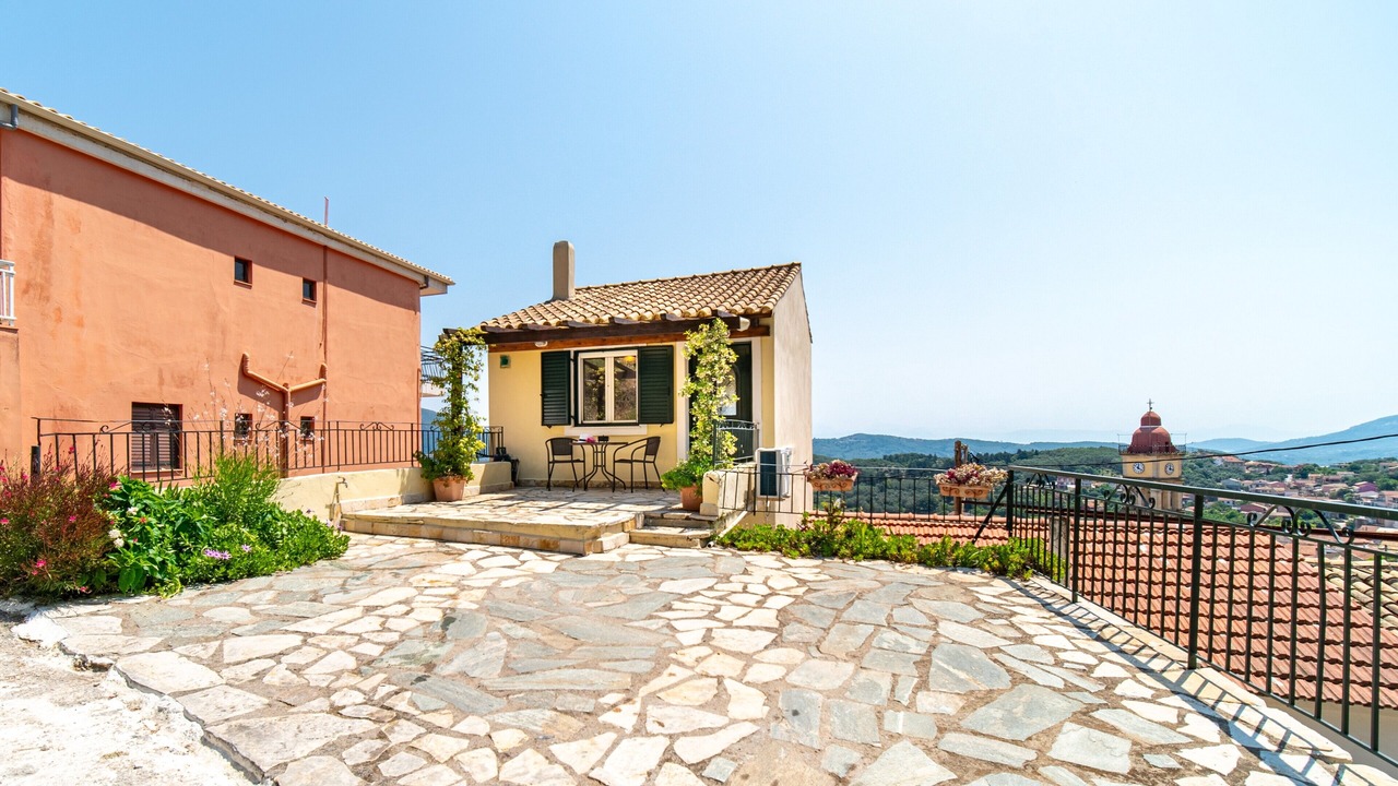 Photo of Patio Balcony in Dafnata