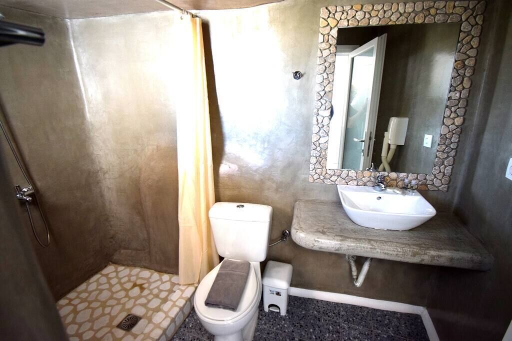 Photo of Bathroom in Glastros