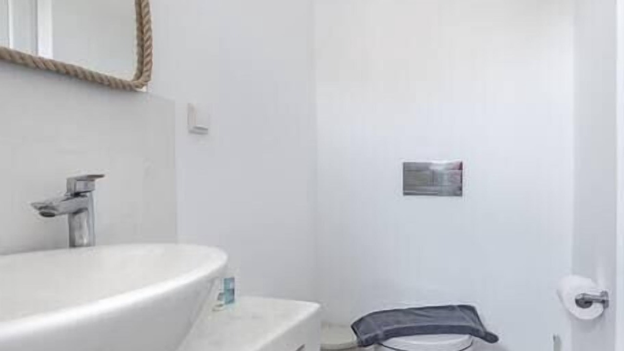 Photo of Bathroom in Glastros