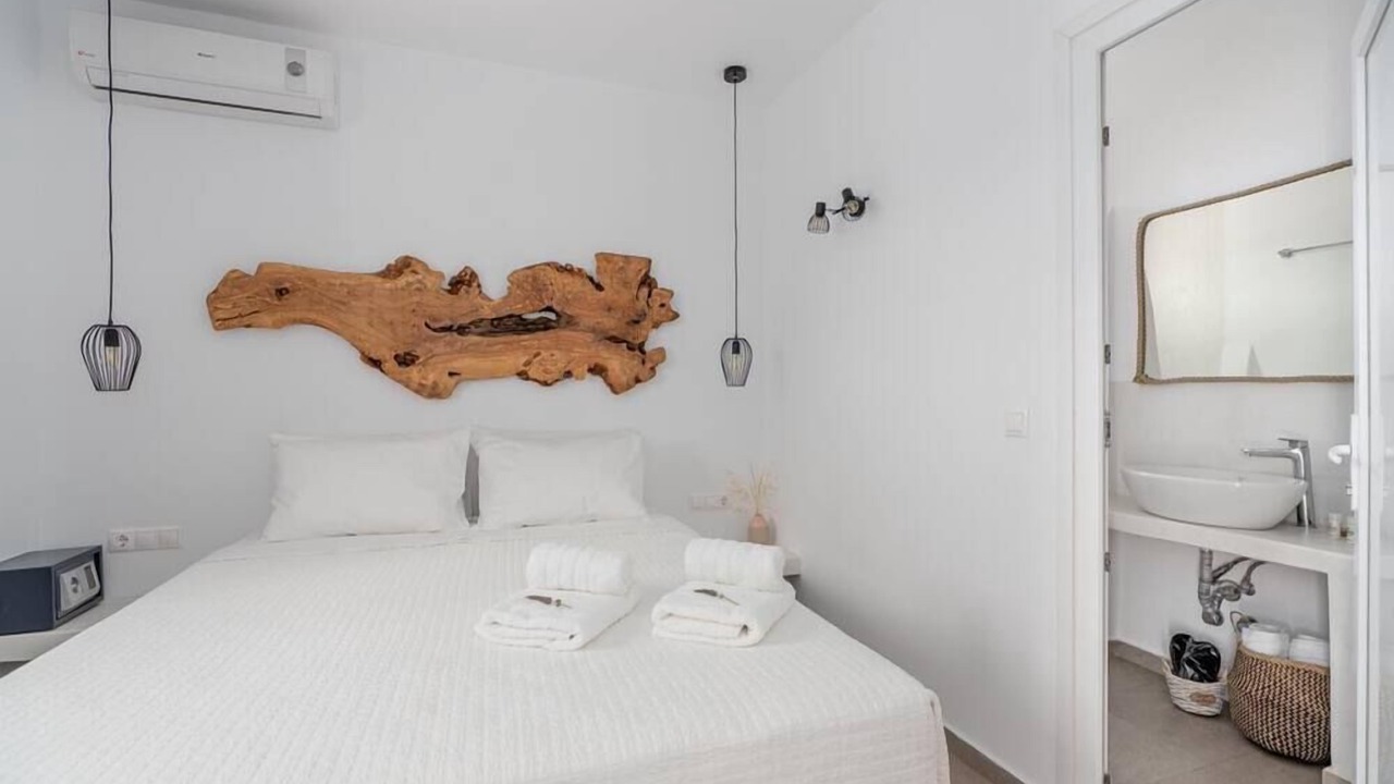 Photo of Bathroom in Glastros