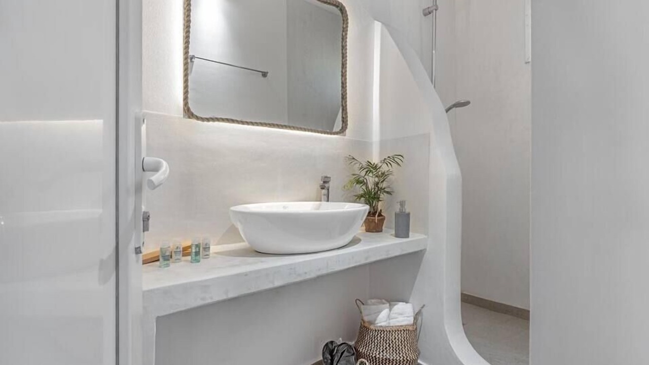 Photo of Bathroom in Glastros