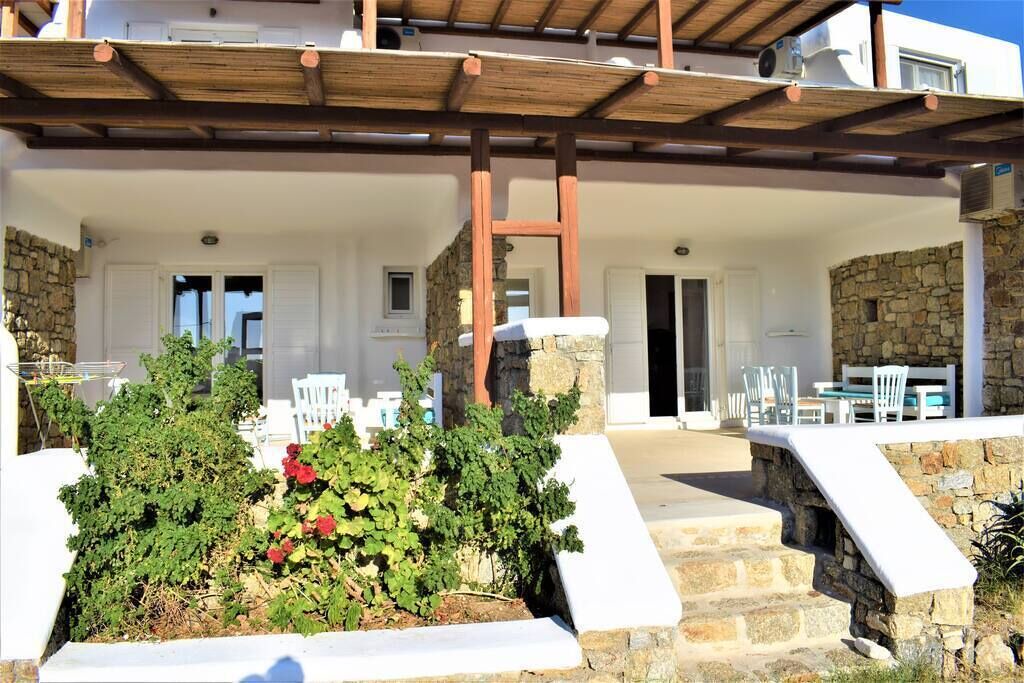 Photo of Outdoor in Glastros