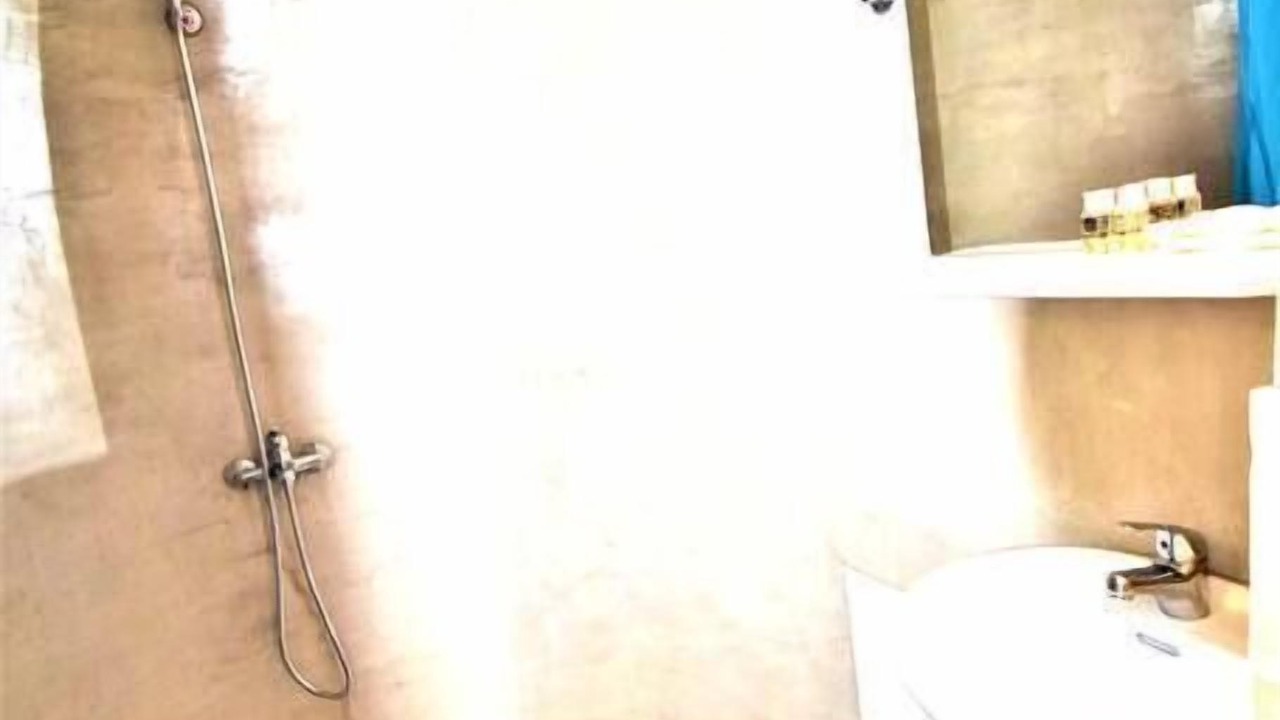 Photo of Bathroom in Glastros