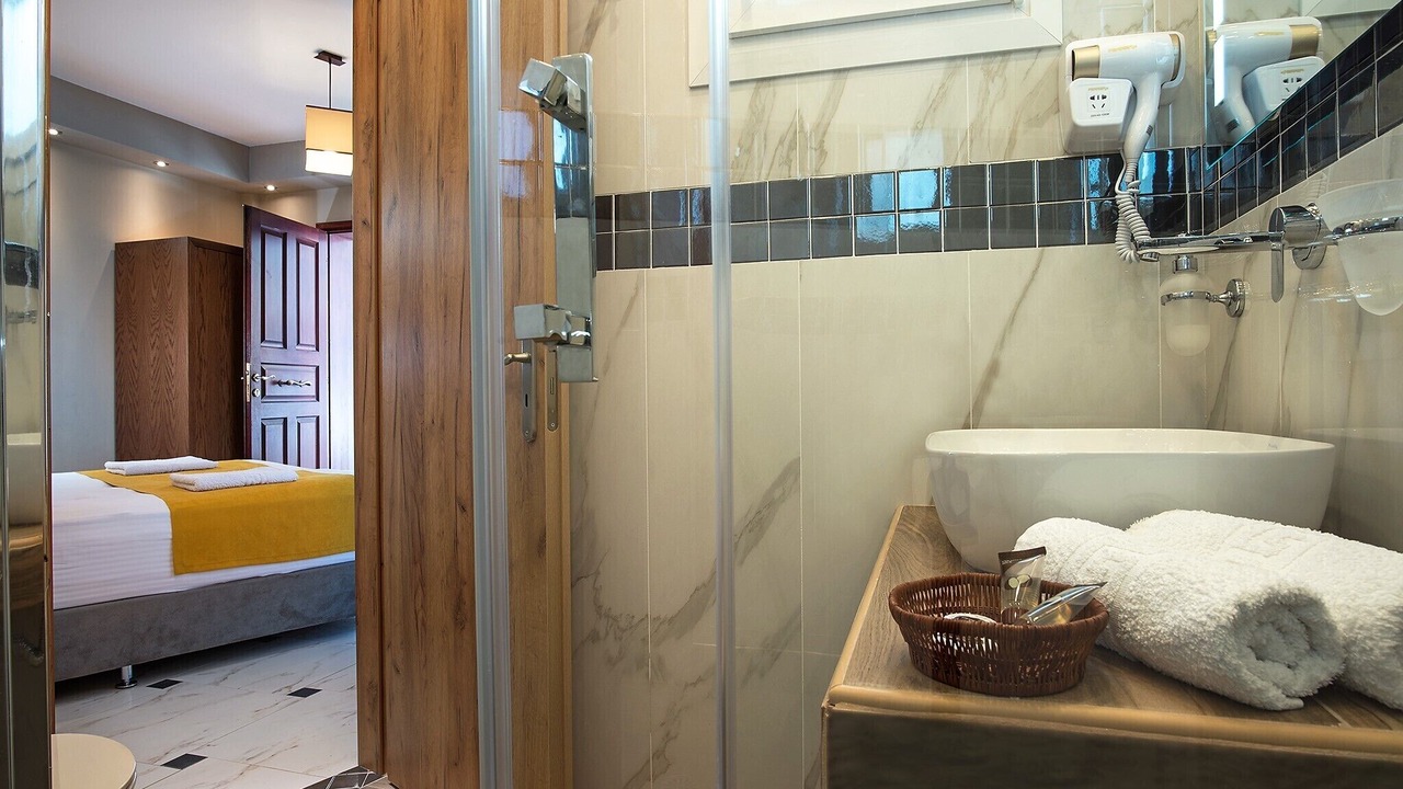 Photo of Bathroom in Adamas