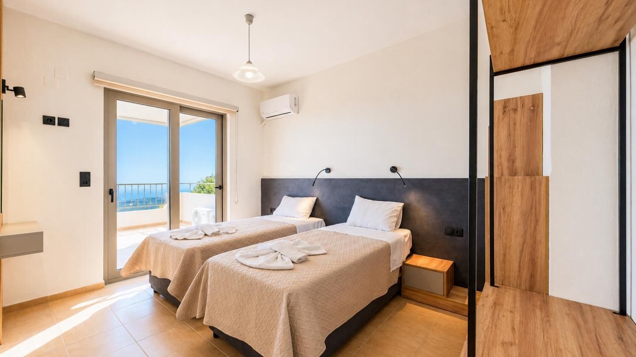 Photo of Bedroom in Maroulas