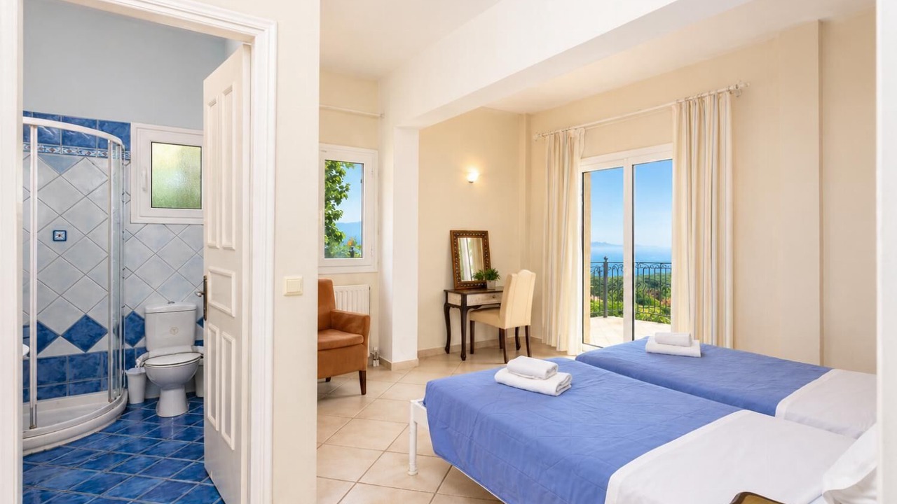 Photo of Bedroom in Petaleia