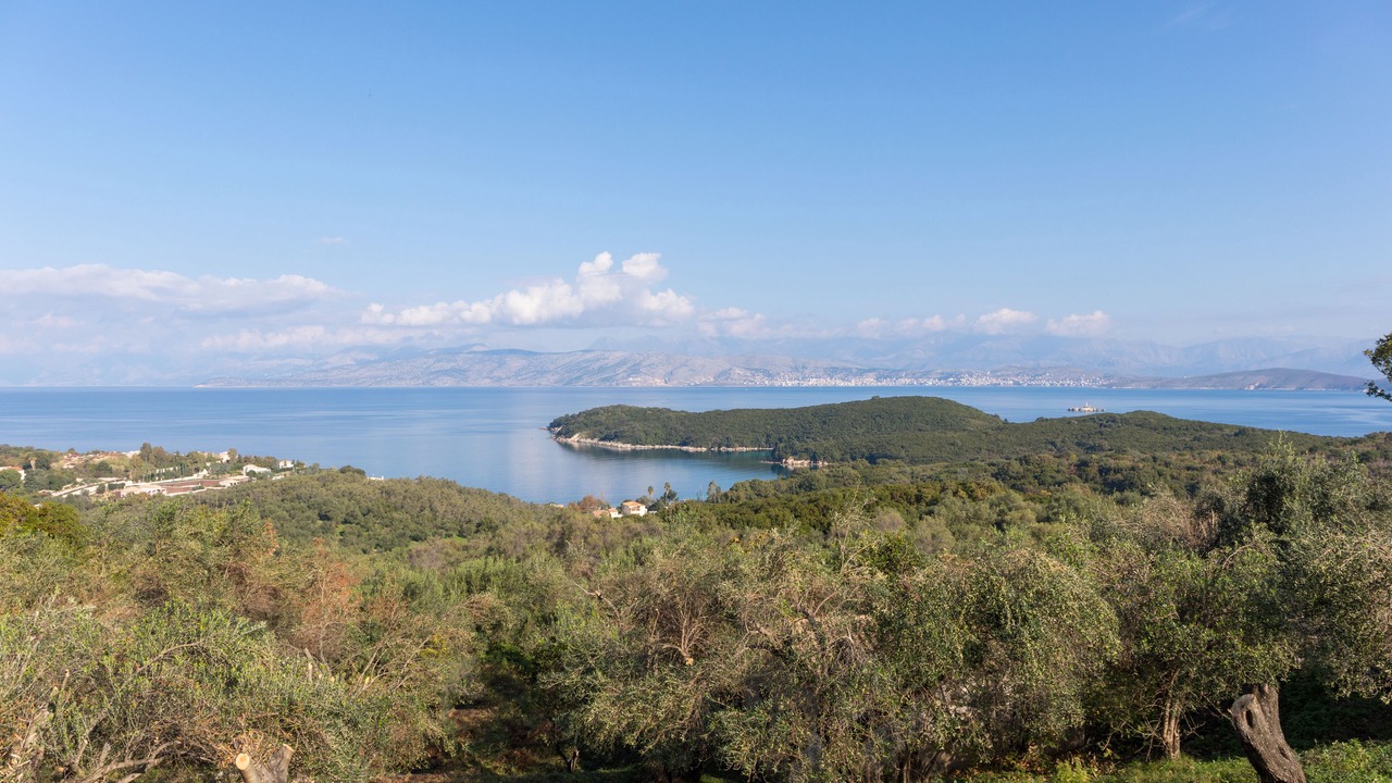 Photo of Outdoor in Petaleia