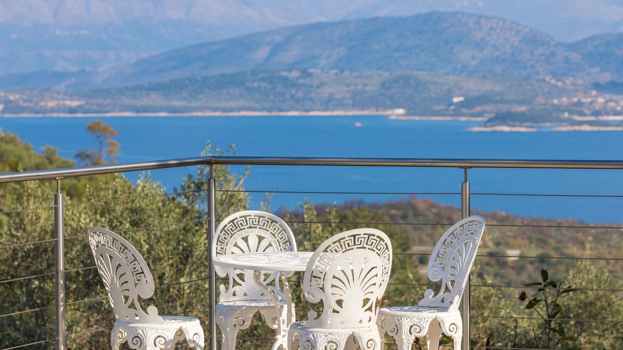 Photo of Outdoor in Petaleia