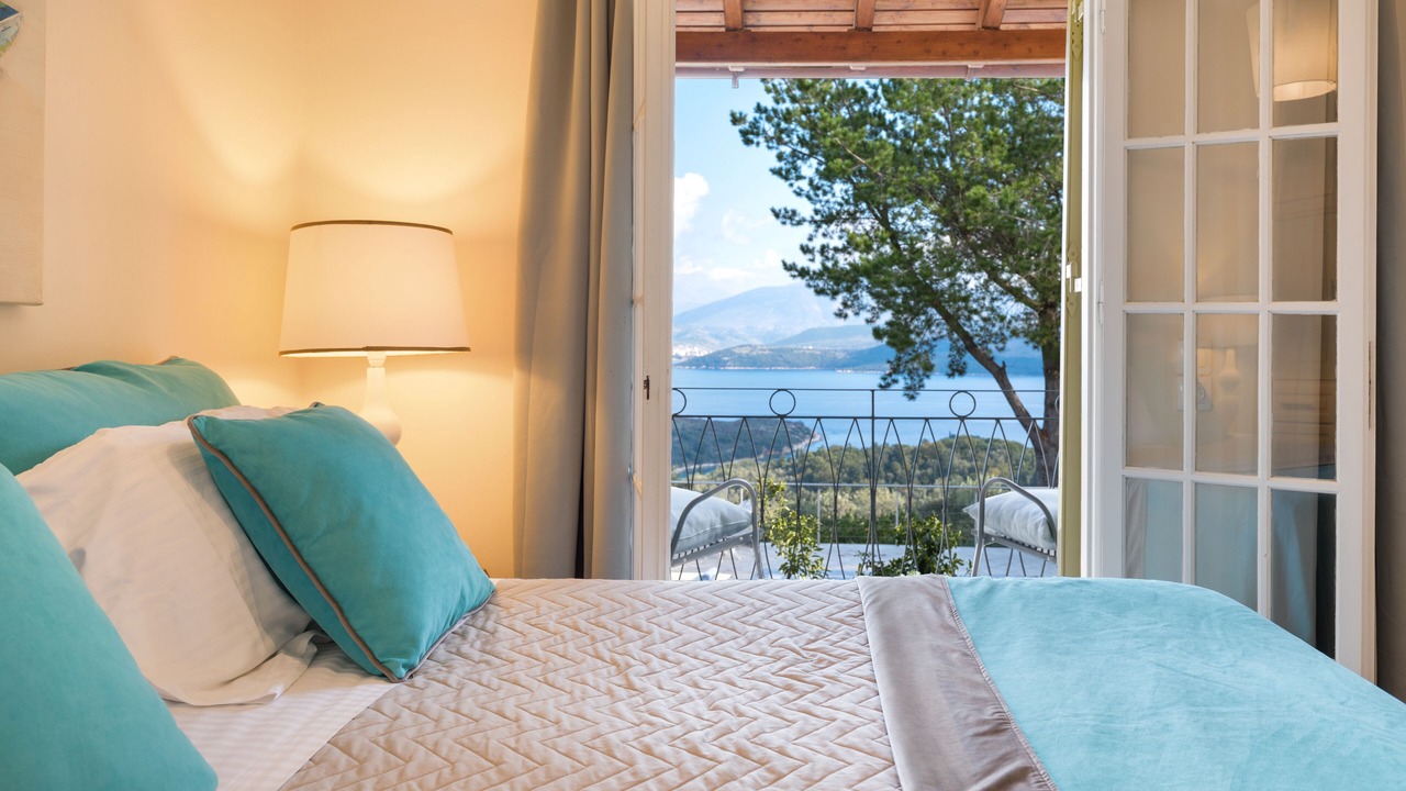 Photo of Bedroom in Petaleia