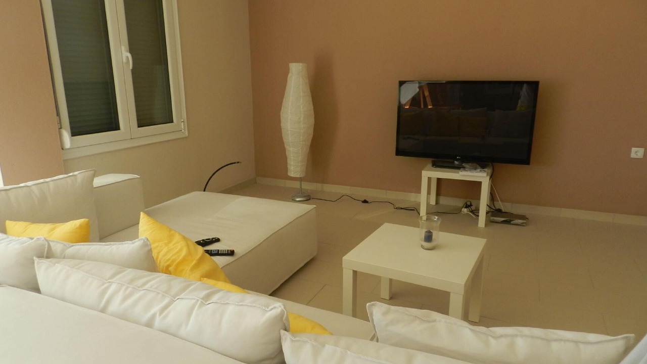 Photo of Livingroom in Skala Neon Kidonion