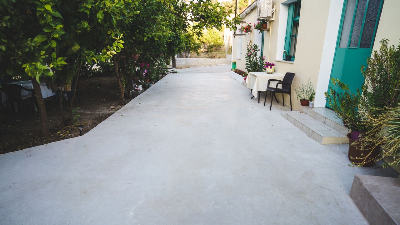 Photo of Patio Balcony in Vatolakkos