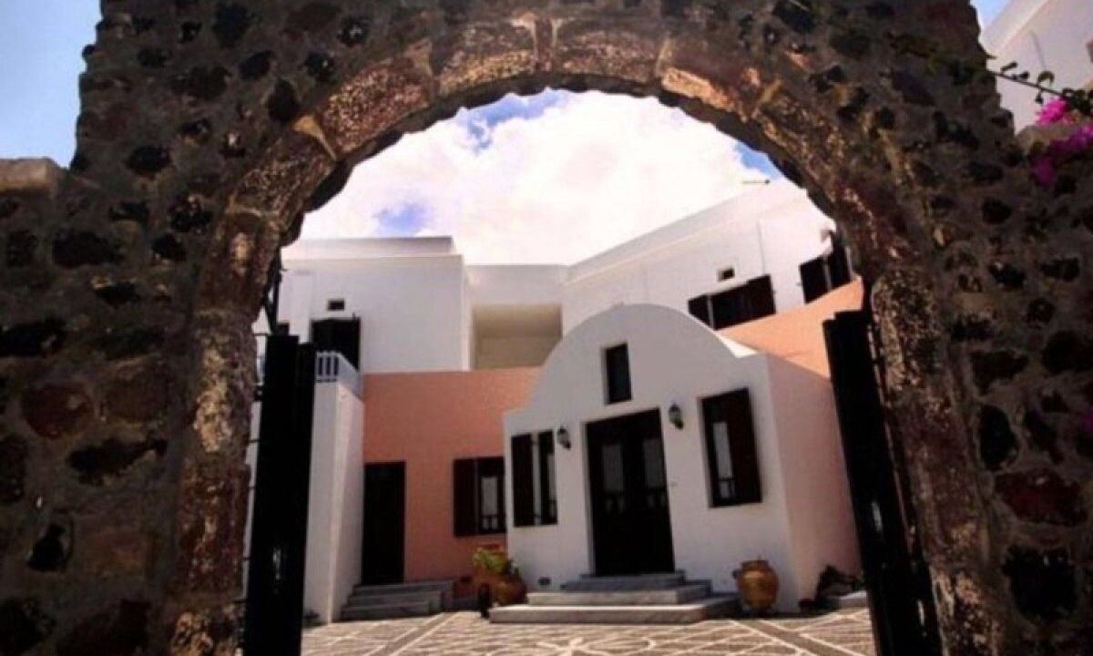 Photo of Outdoor in Fira