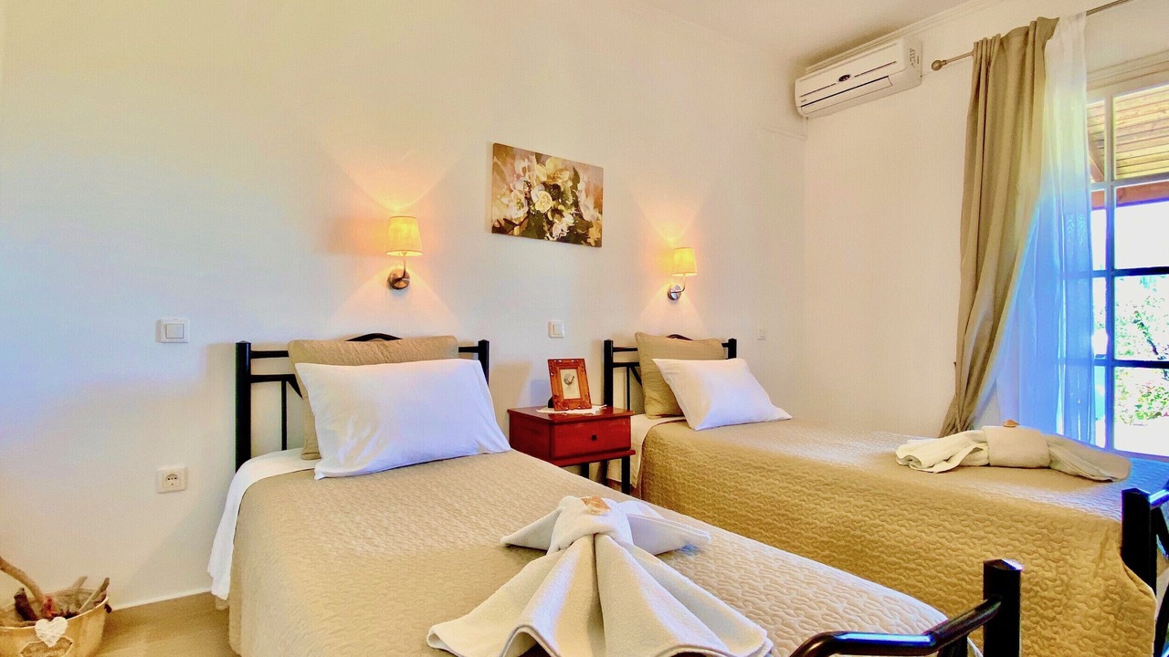 Photo of Bedroom in Petaleia