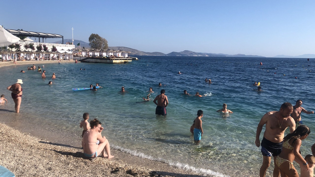 Photo of Others in Sarande
