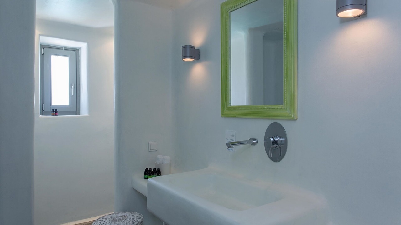 Photo of Bathroom in Kalafatis