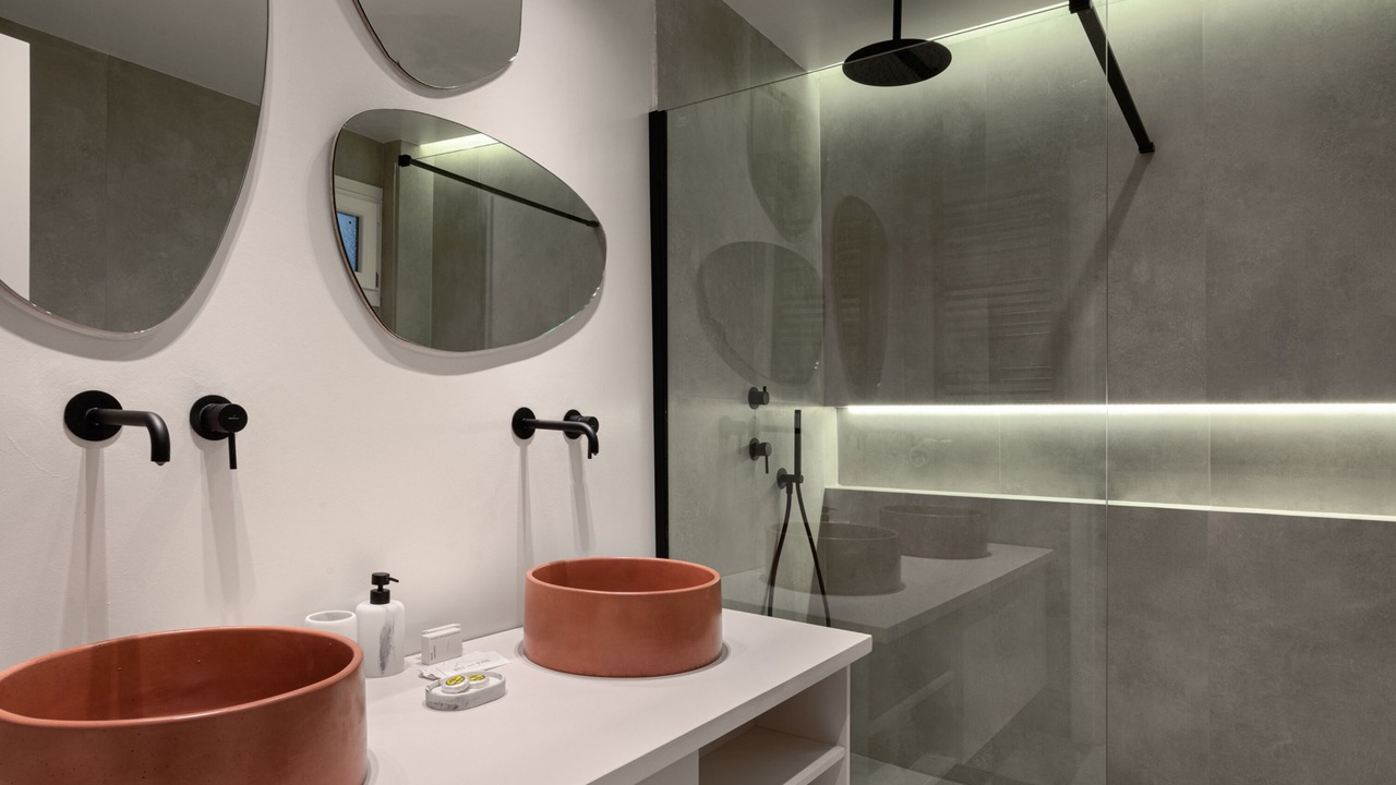 Photo of Bathroom in Koukaki