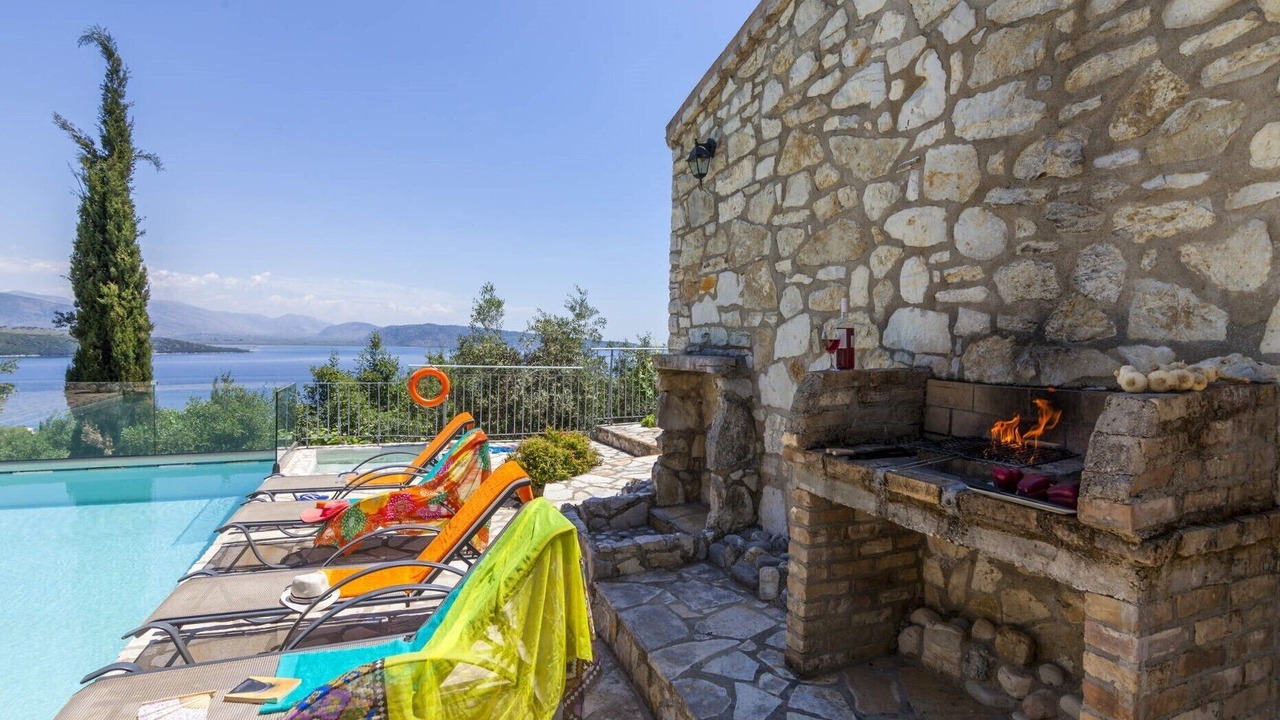 Photo of Patio Balcony in Petaleia