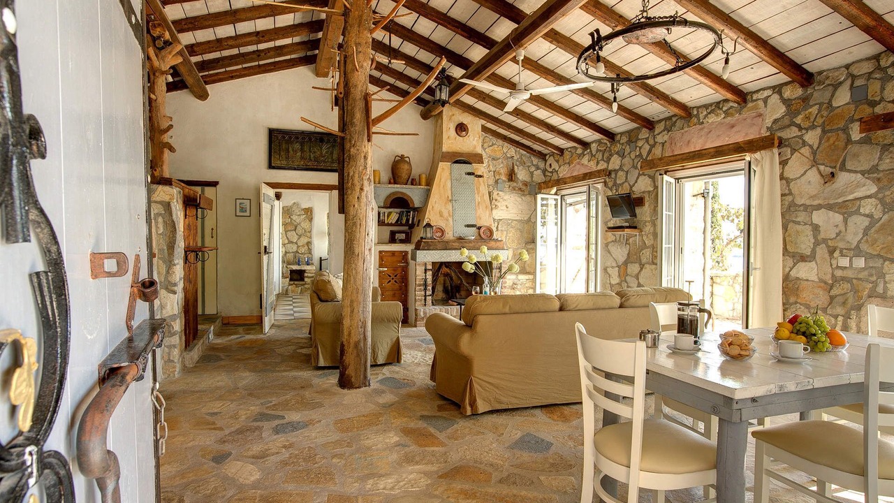 Photo of Livingroom in Petaleia
