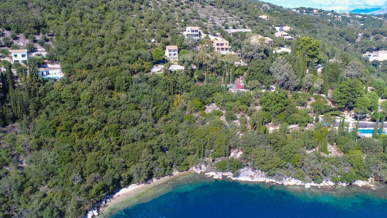 Photo of Outdoor in Petaleia