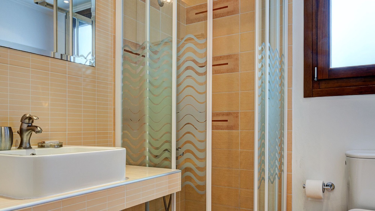 Photo of Bathroom in Plaka