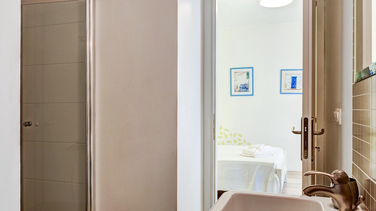Photo of Bathroom in Plaka