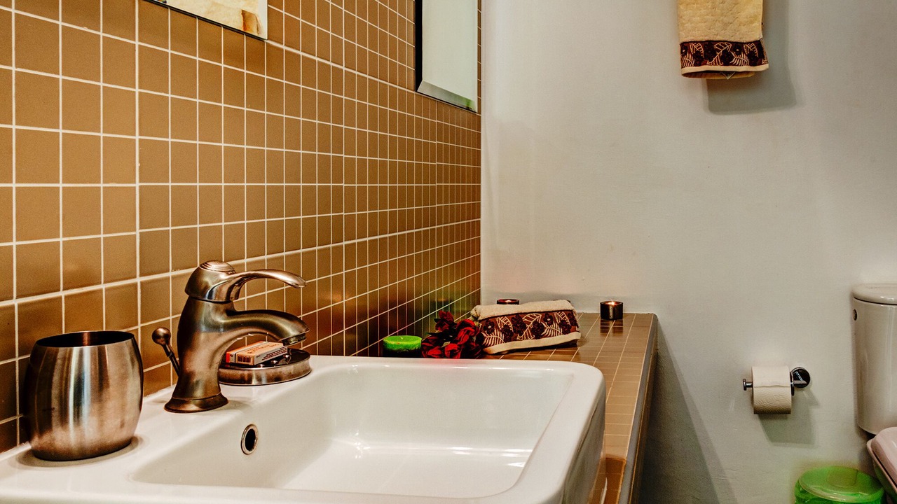 Photo of Bathroom in Plaka