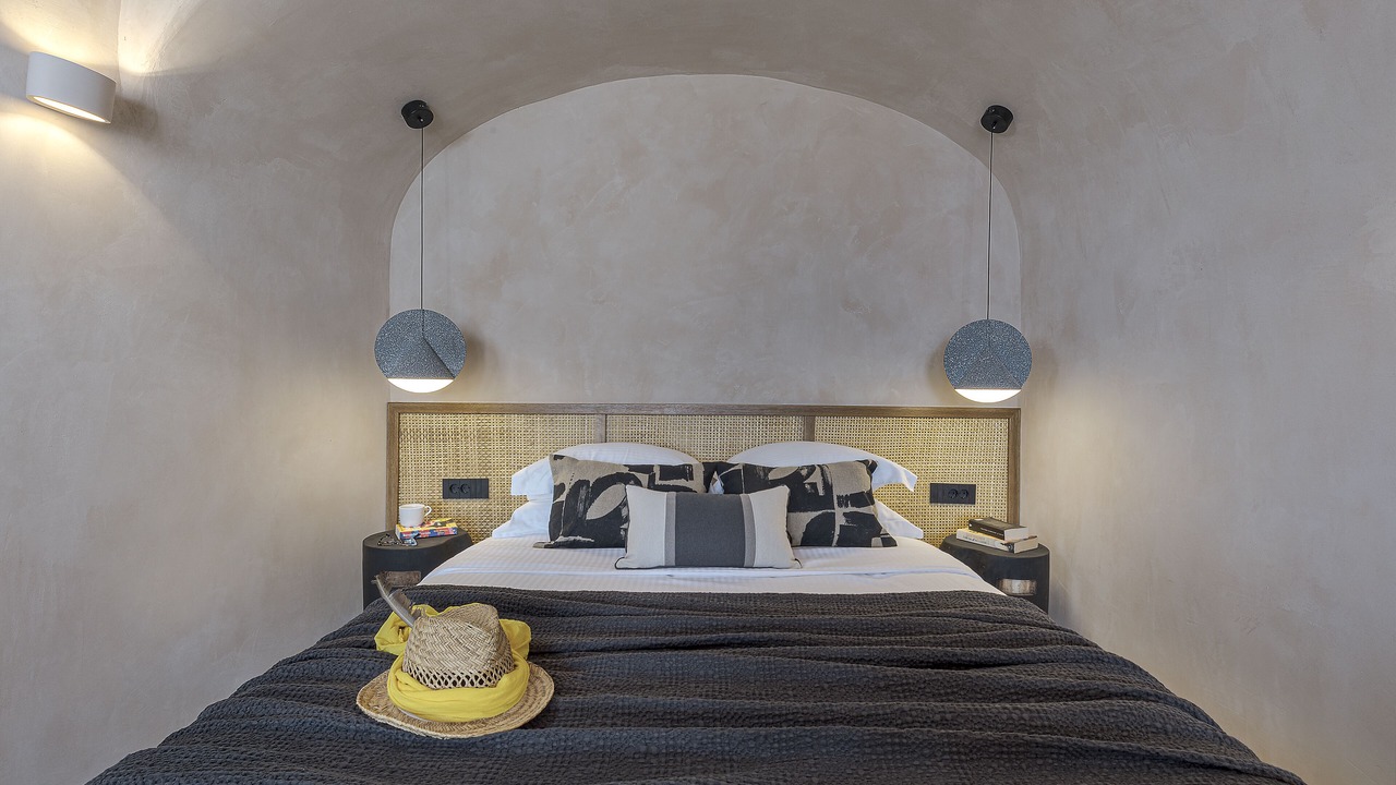 Photo of Bedroom in Oia