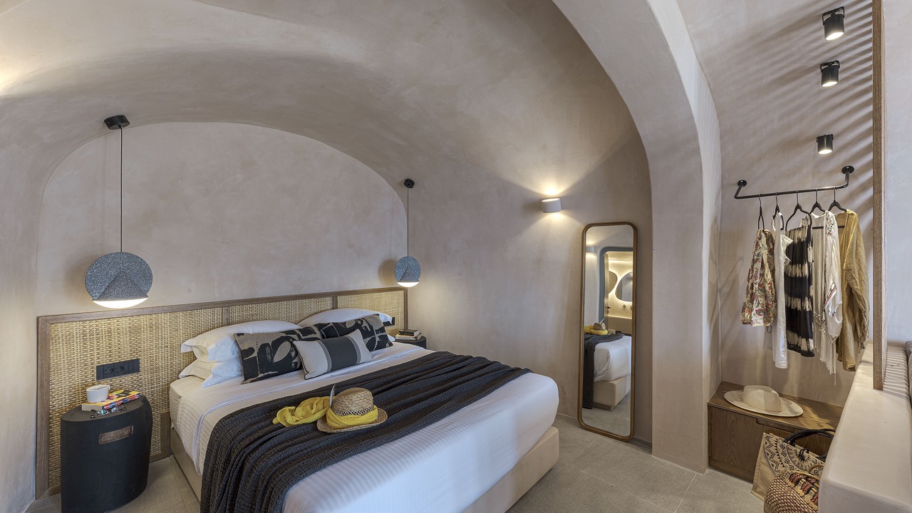 Photo of Bedroom in Oia