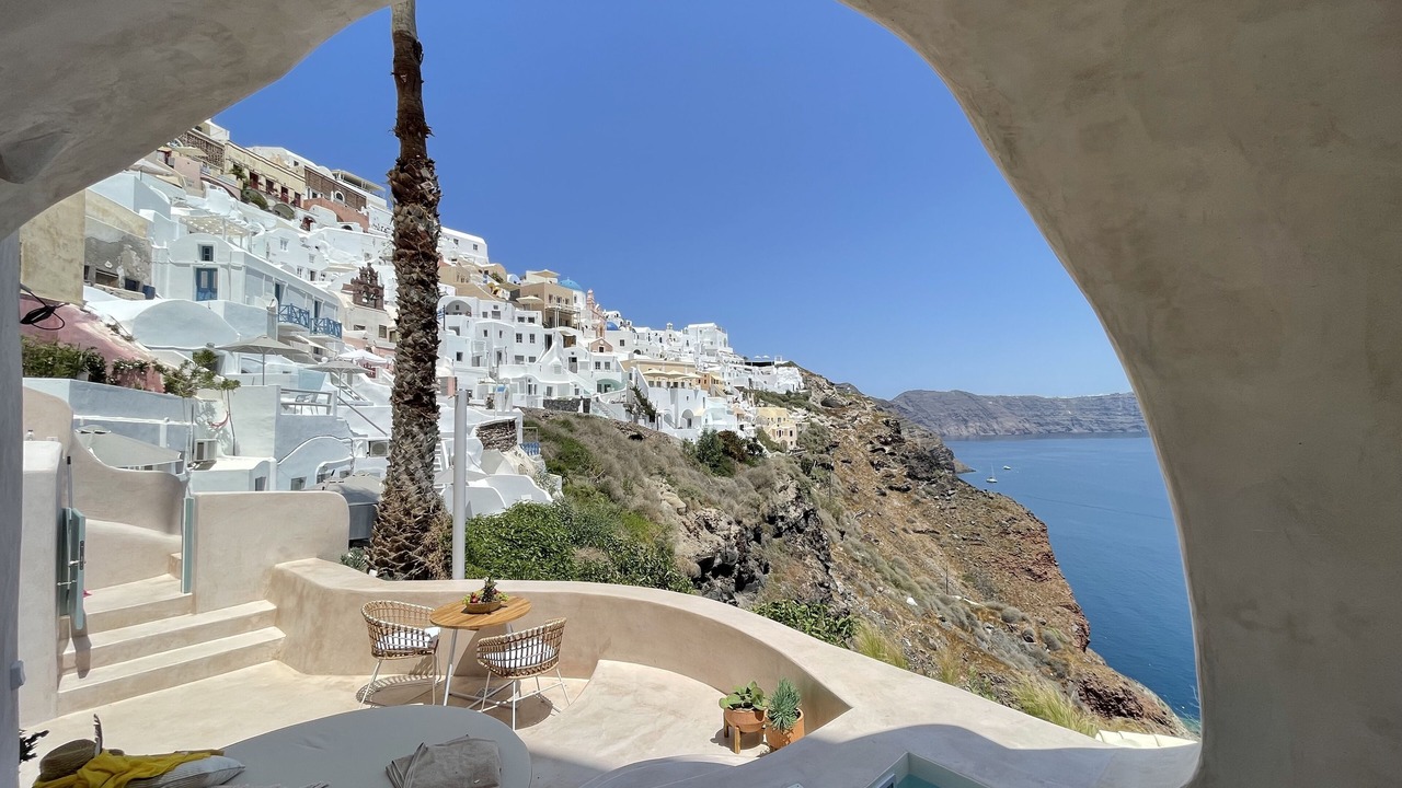 Photo of Bedroom in Oia