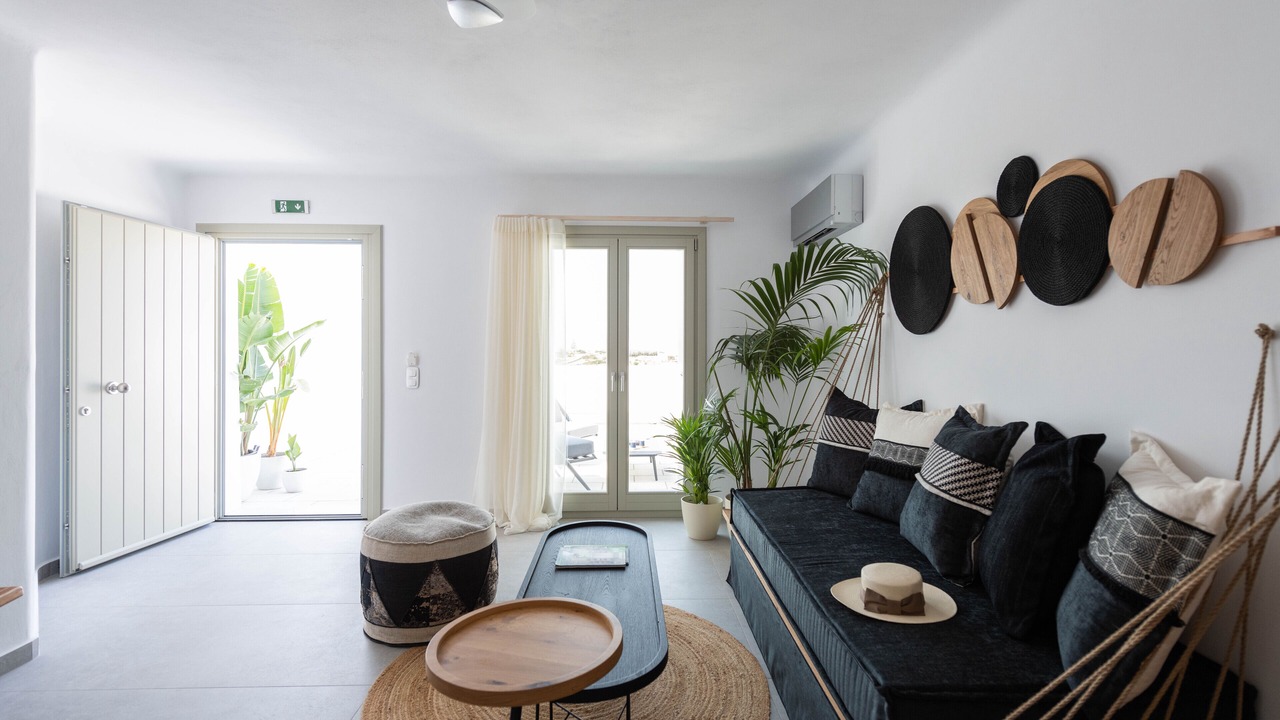 Photo of Livingroom in Nea Cryssi Akti