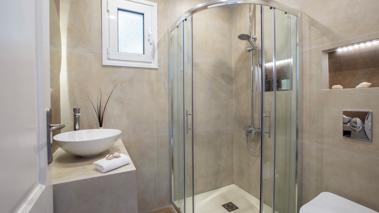 Photo of Bathroom in Perigiali