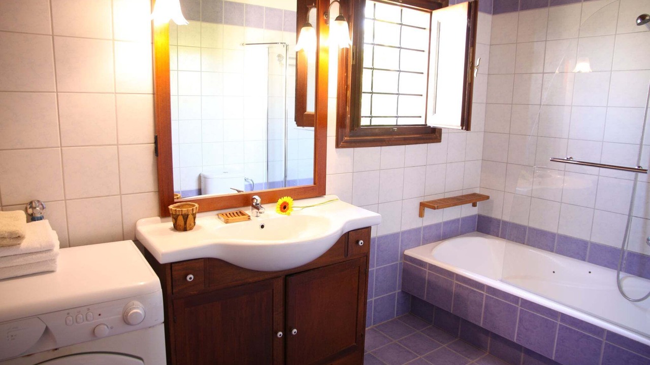 Photo of Bathroom in Atsipópoulon