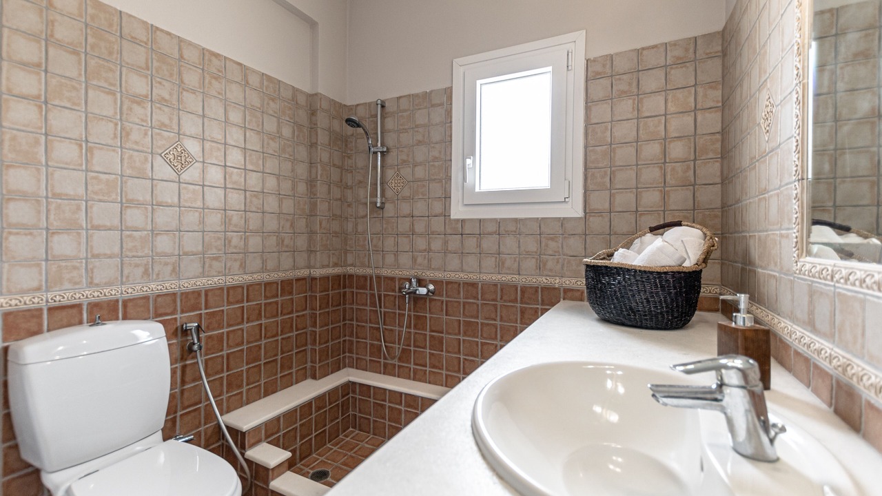 Photo of Bathroom in Glinado