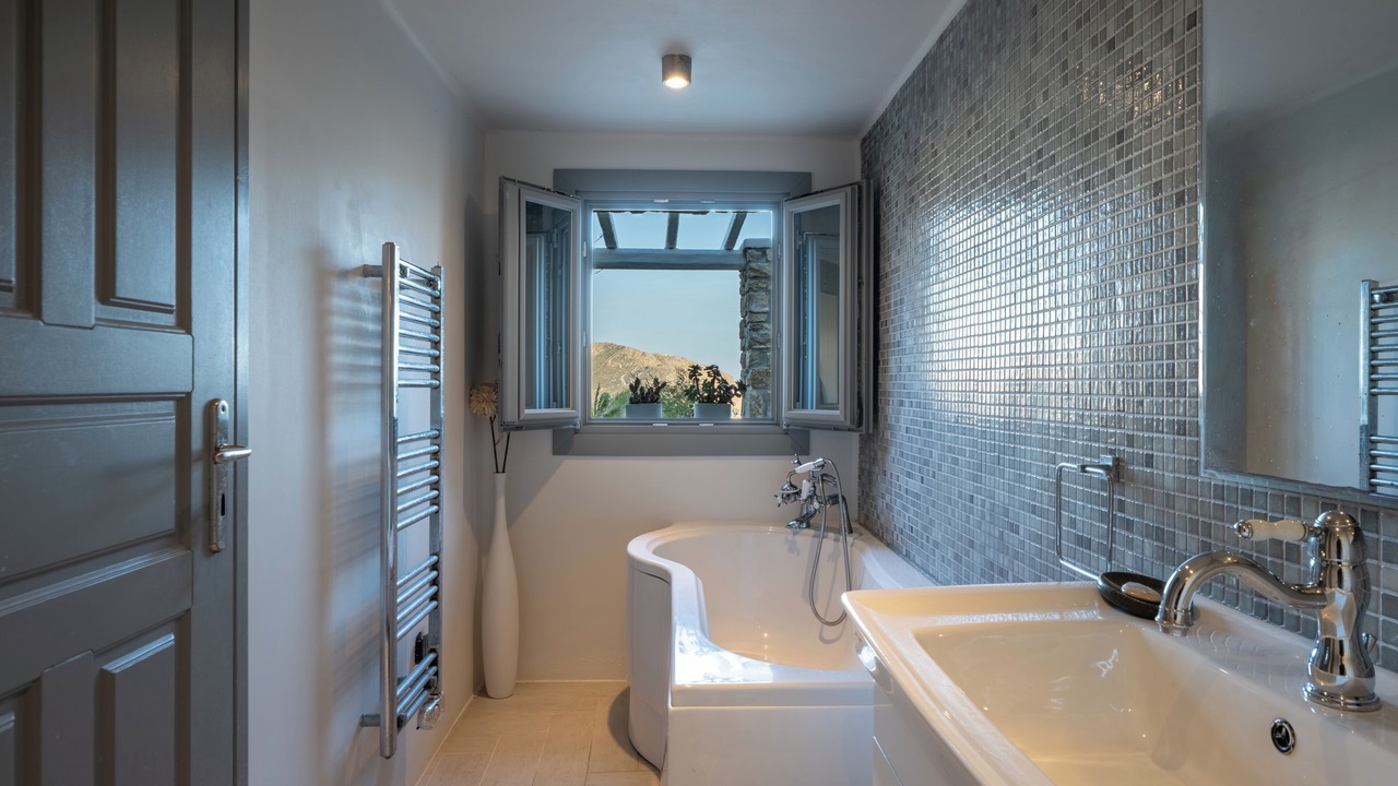 Photo of Bathroom in Elia