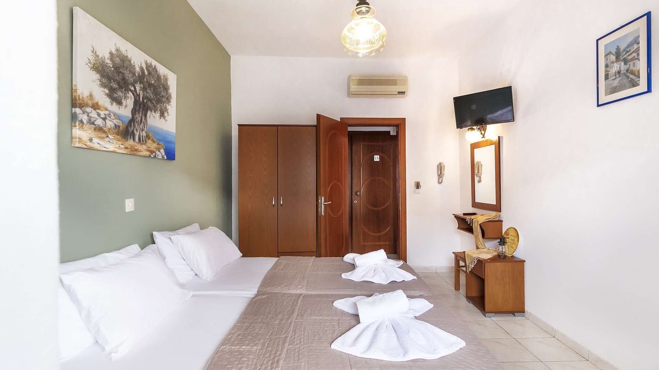 Photo of Bedroom in Polichrono
