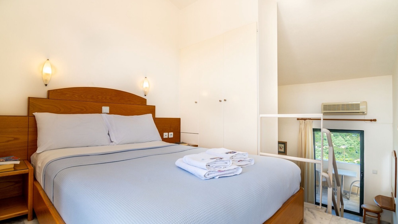 Photo of Bedroom in Stalos